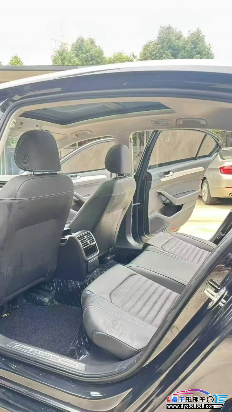 23年大众迈腾轿车抵押车出售