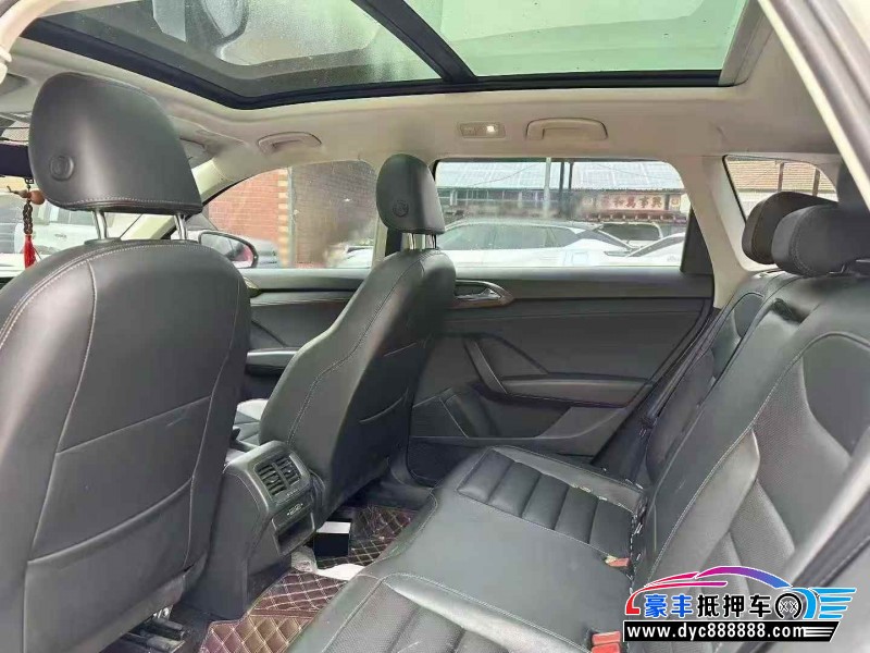 20年大众途岳轿车抵押车出售