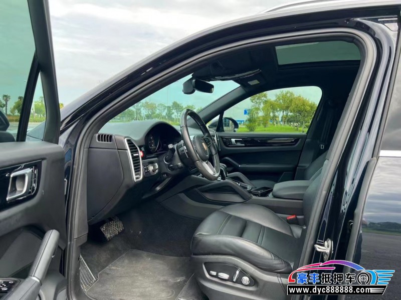 21年保时捷卡宴轿车抵押车出售