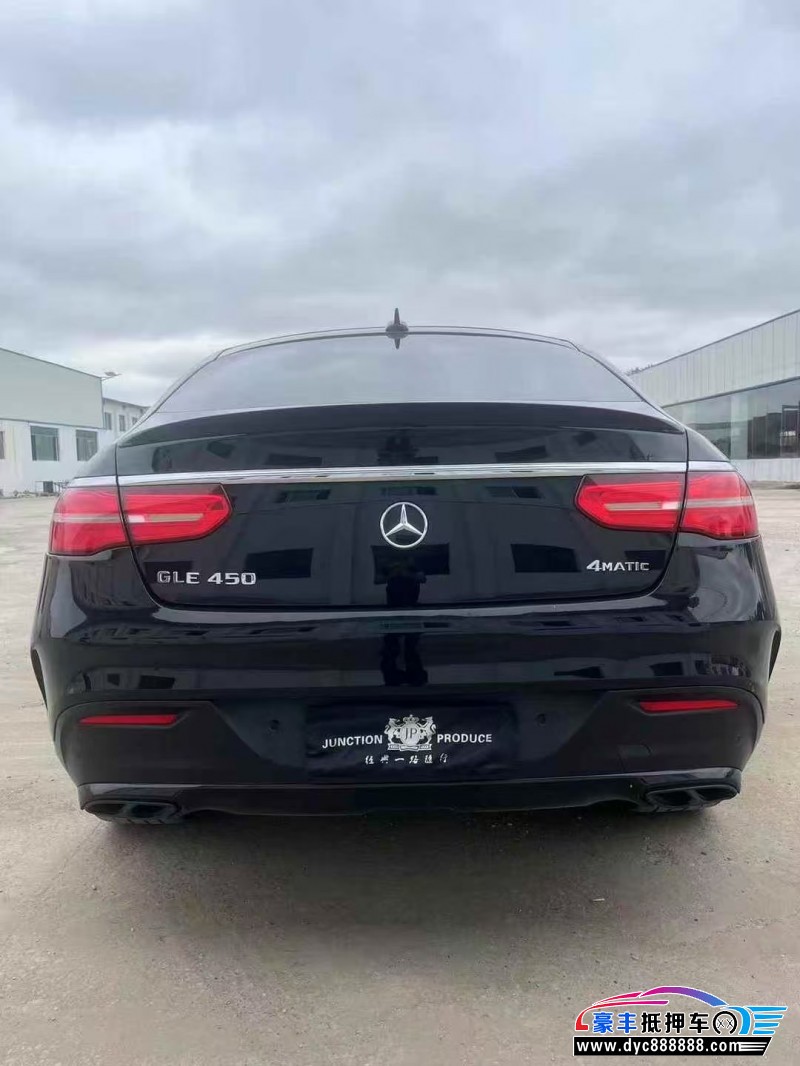 16年奔驰GLE轿车抵押车出售