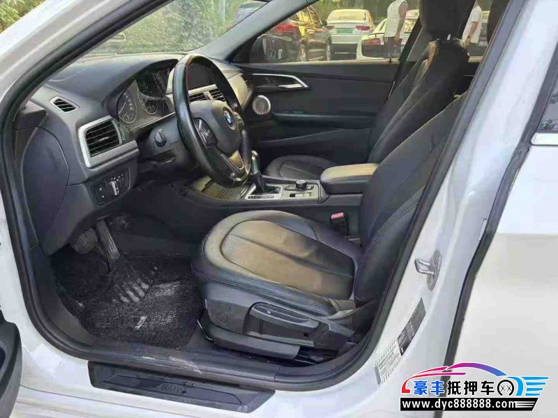17年宝马1系轿车抵押车出售