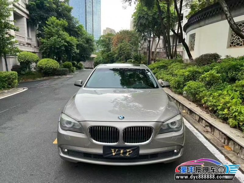 20年宝马7系轿车抵押车出售