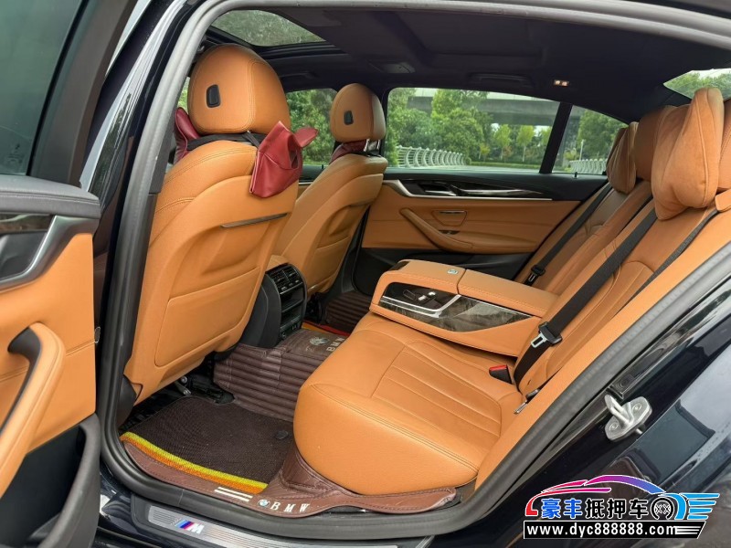 20年宝马5系轿车抵押车出售