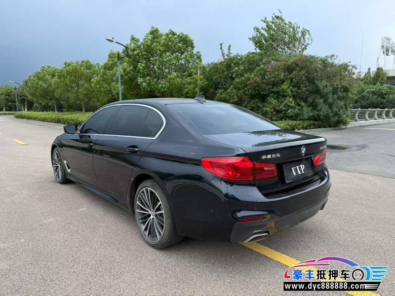 20年宝马5系轿车抵押车出售