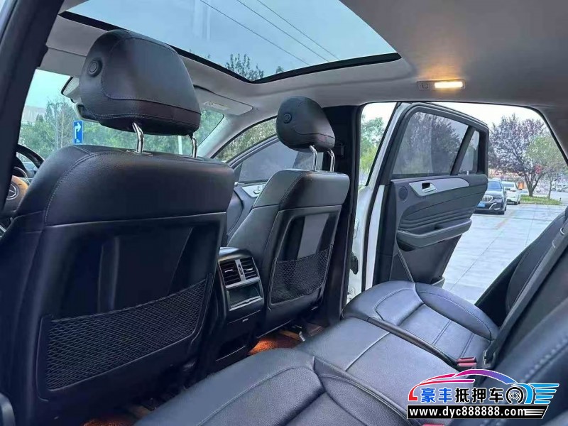 17年奔驰GLC轿车抵押车出售