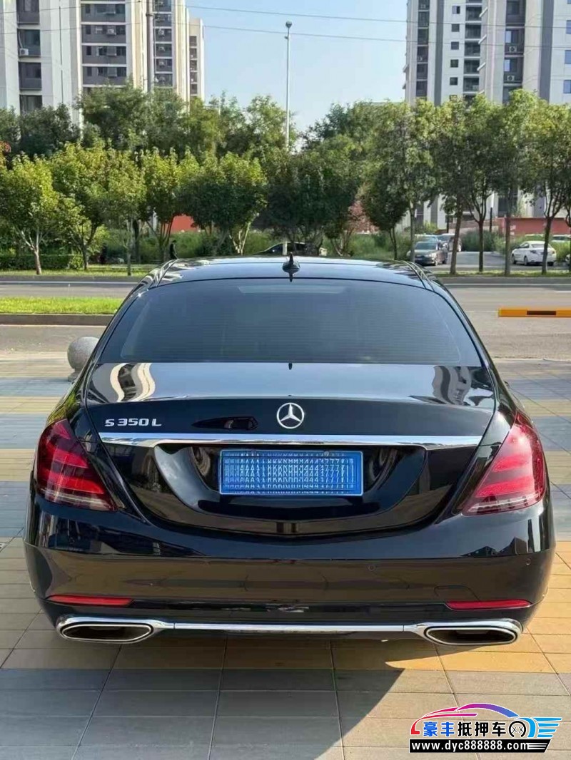 19年奔驰S轿车抵押车出售