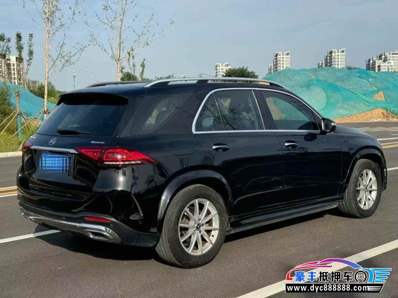 19年奔驰GLE轿车抵押车出售