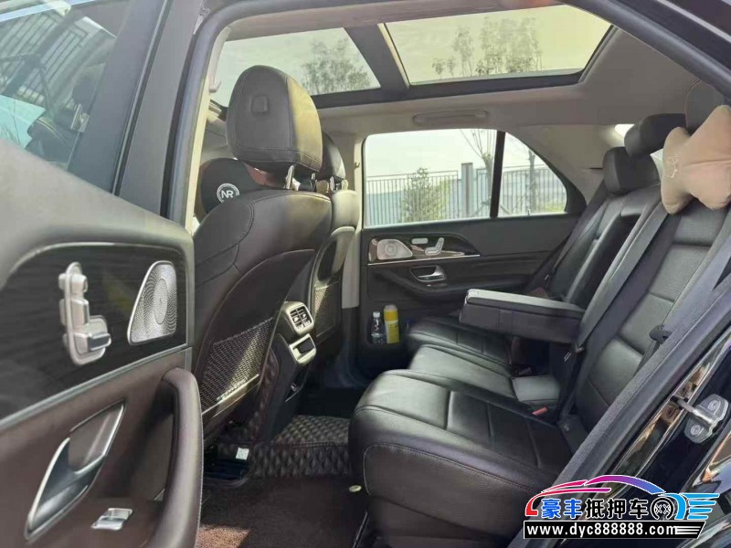 19年奔驰GLE轿车抵押车出售