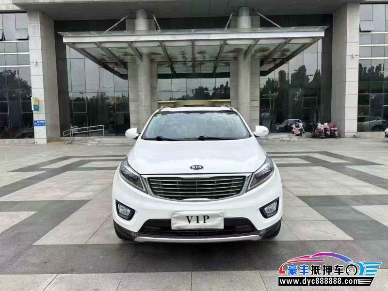 16年起亚智跑轿车抵押车出售