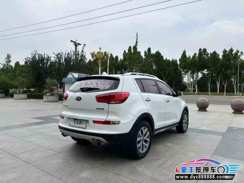 16年起亚智跑轿车抵押车出售