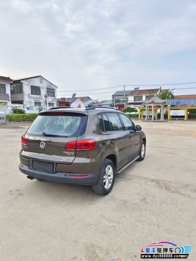 17年大众途观轿车抵押车出售