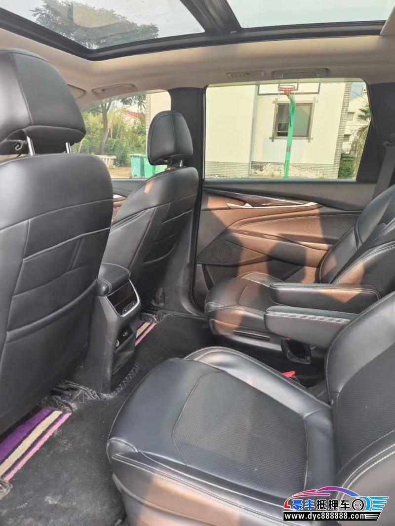 20年上汽大通G50轿车抵押车出售