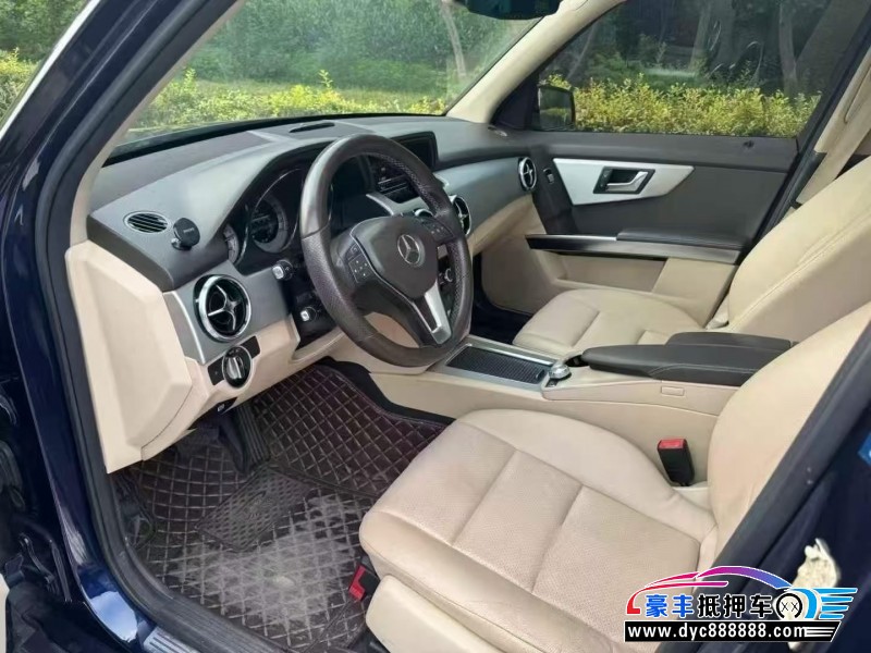 13年奔驰GLK轿车抵押车出售