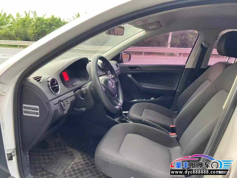 17年大众捷达轿车抵押车出售