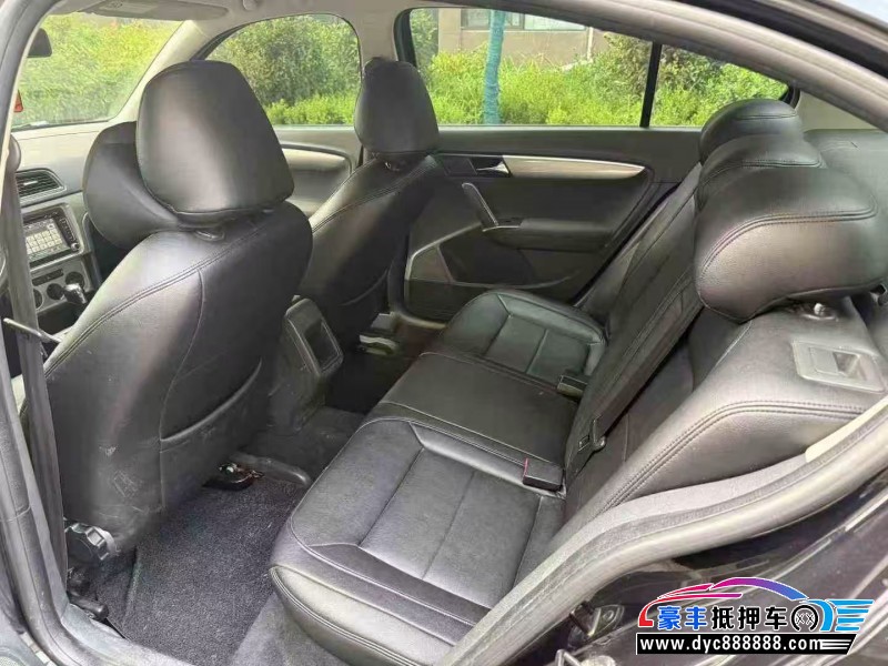 14年大众朗逸轿车抵押车出售