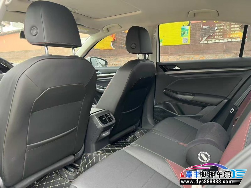 22年大众宝来轿车抵押车出售