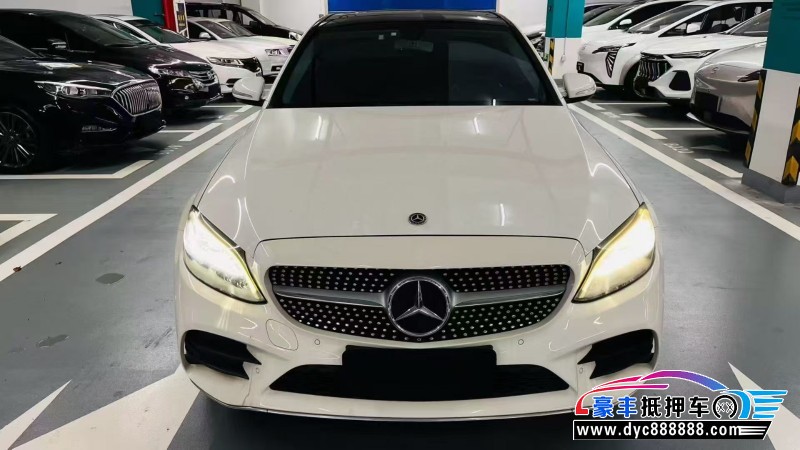 19年奔驰C轿车抵押车出售