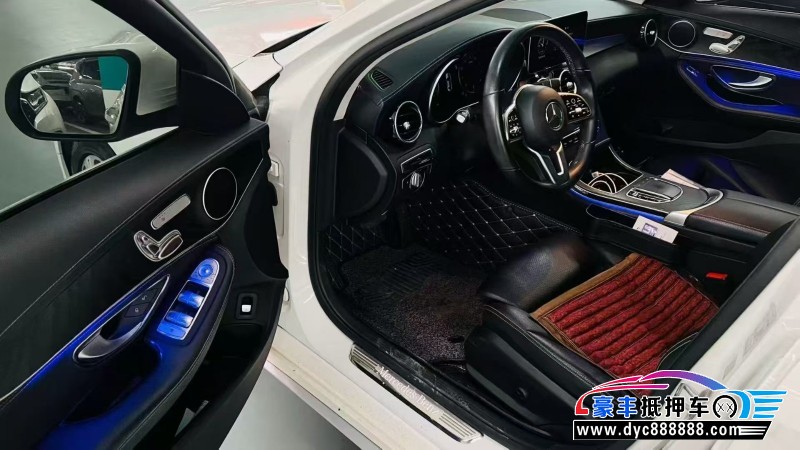 19年奔驰C轿车抵押车出售