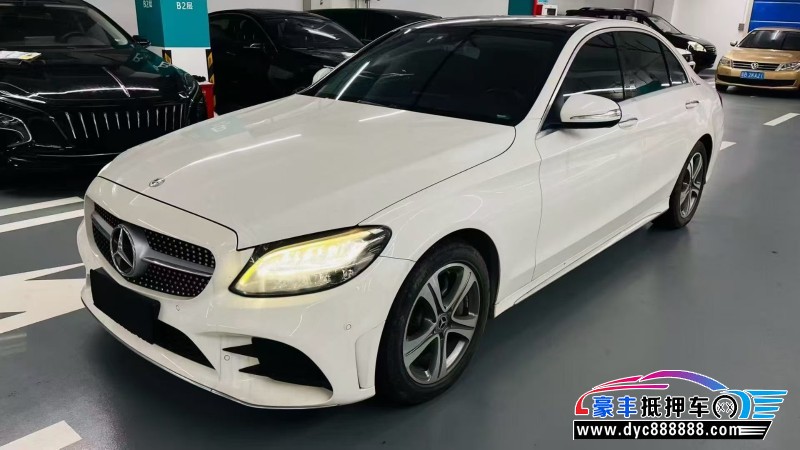 19年奔驰C轿车抵押车出售