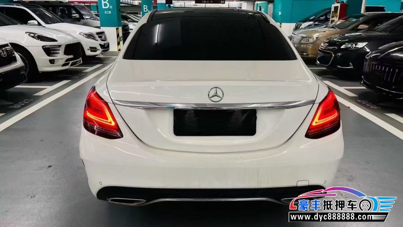 19年奔驰C轿车抵押车出售