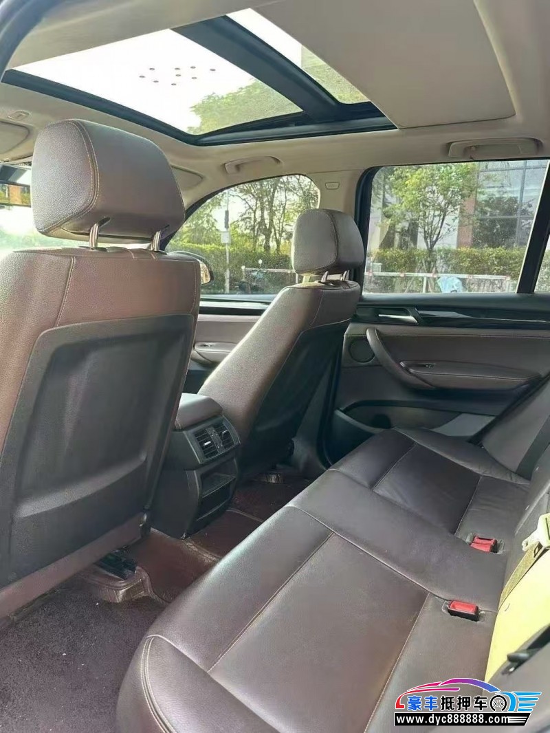 16年宝马X3轿车抵押车出售