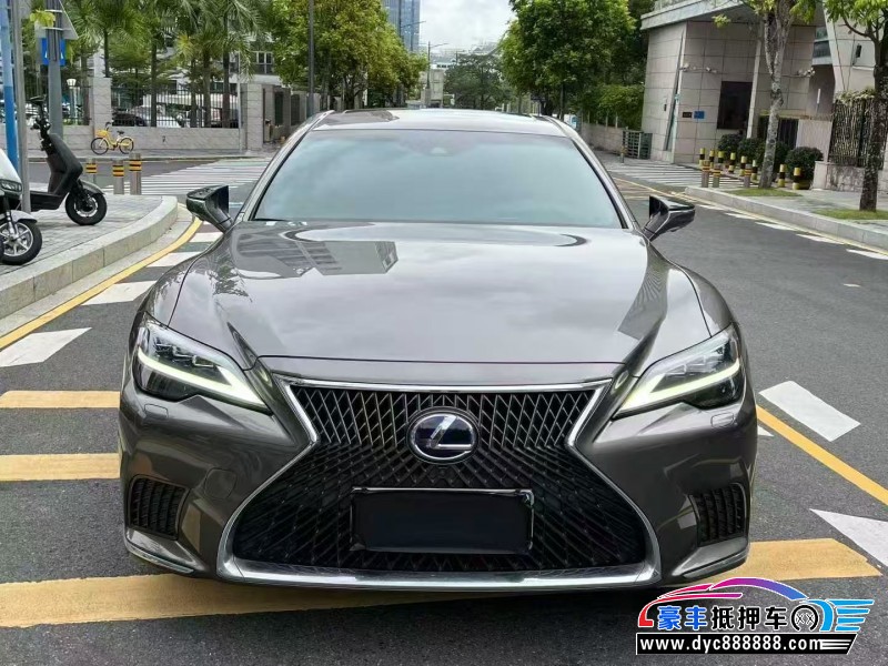 22年雷克萨斯LS轿车抵押车出售