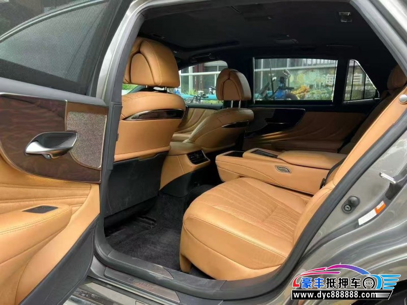 22年雷克萨斯LS轿车抵押车出售