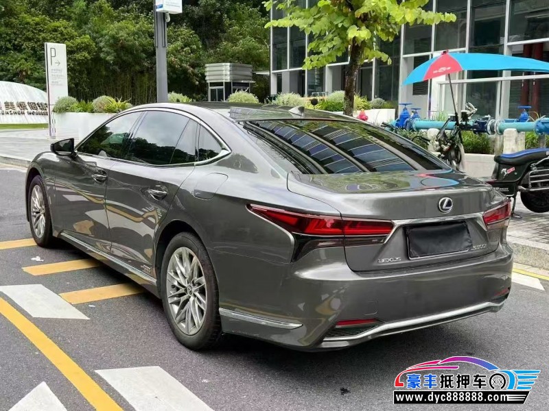 22年雷克萨斯LS轿车抵押车出售