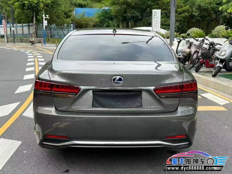 22年雷克萨斯LS轿车抵押车出售