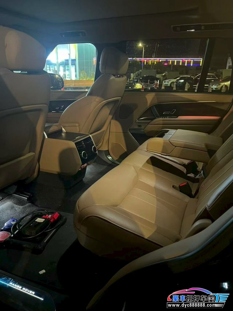 25年路虎揽胜行政轿车抵押车出售