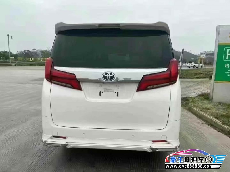 18年丰田埃尔法轿车抵押车出售