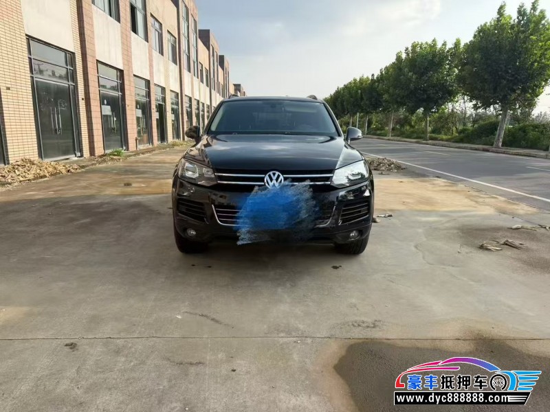 12年大众途锐轿车抵押车出售