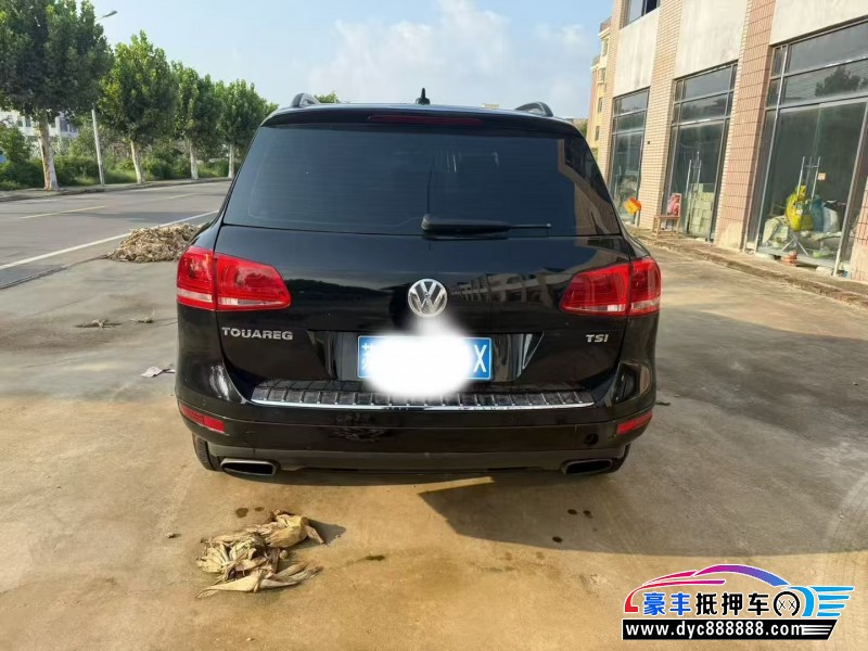 12年大众途锐轿车抵押车出售