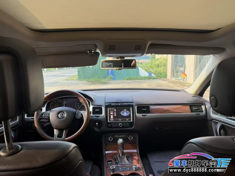 12年大众途锐轿车抵押车出售