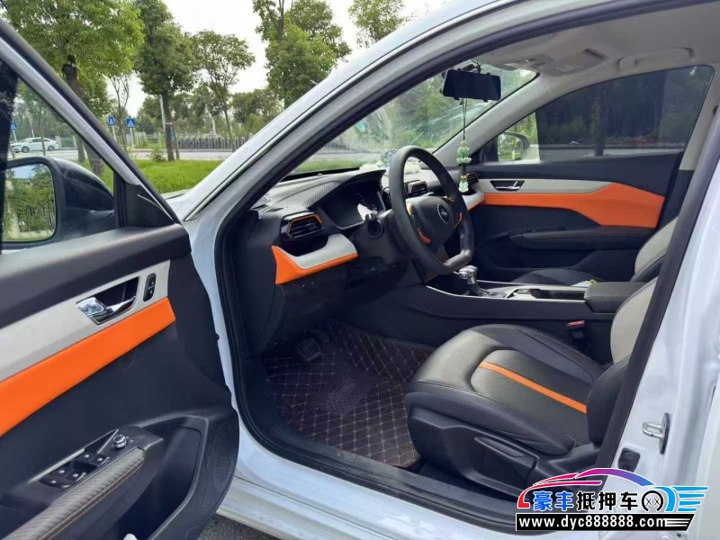 23年东风风神奕炫轿车抵押车出售