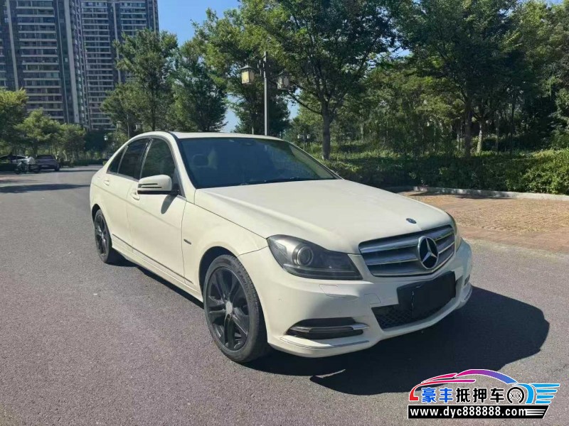 12年奔驰C轿车抵押车出售