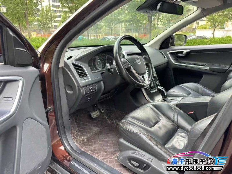 14年沃尔沃XC60轿车抵押车出售