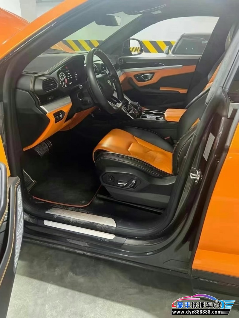 19年兰博基尼Urus轿车抵押车出售