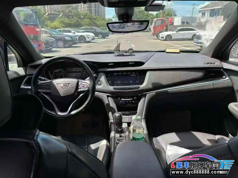 20年凯迪拉克xt6轿车抵押车出售