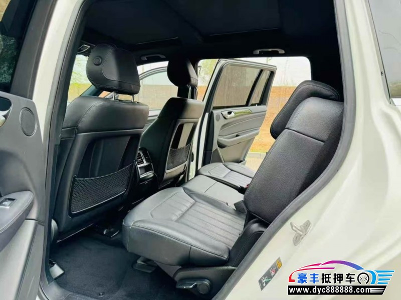 19年奔驰GLS轿车抵押车出售