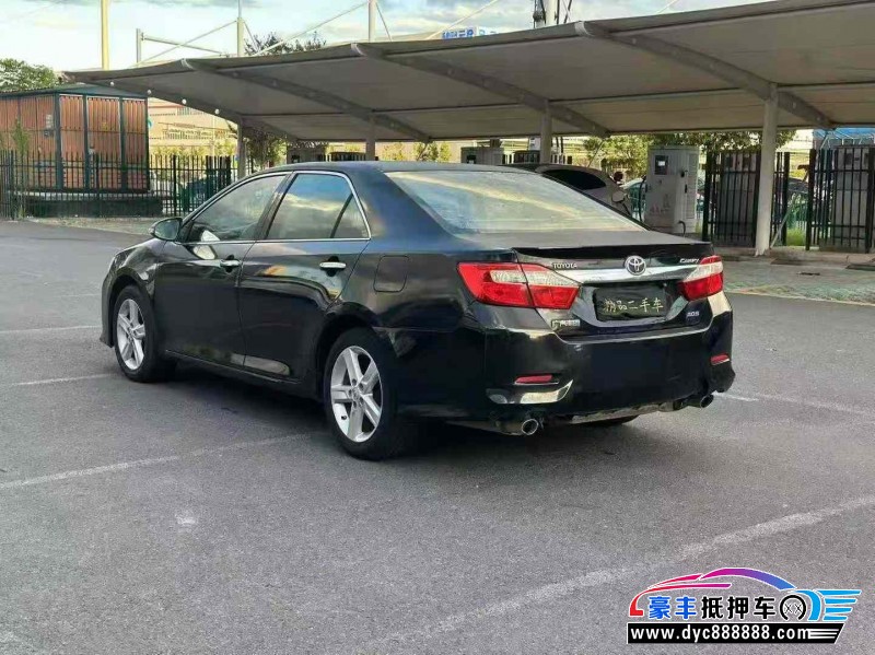 14年丰田凯美瑞轿车抵押车出售