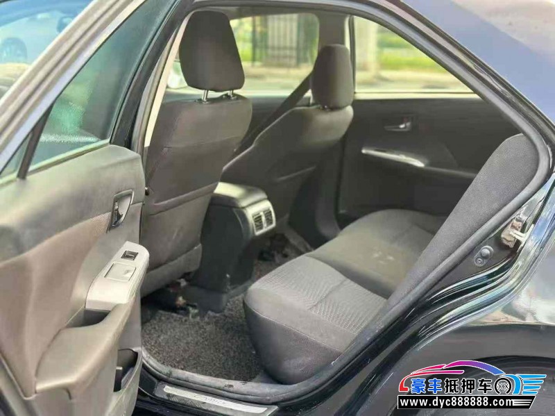 14年丰田凯美瑞轿车抵押车出售