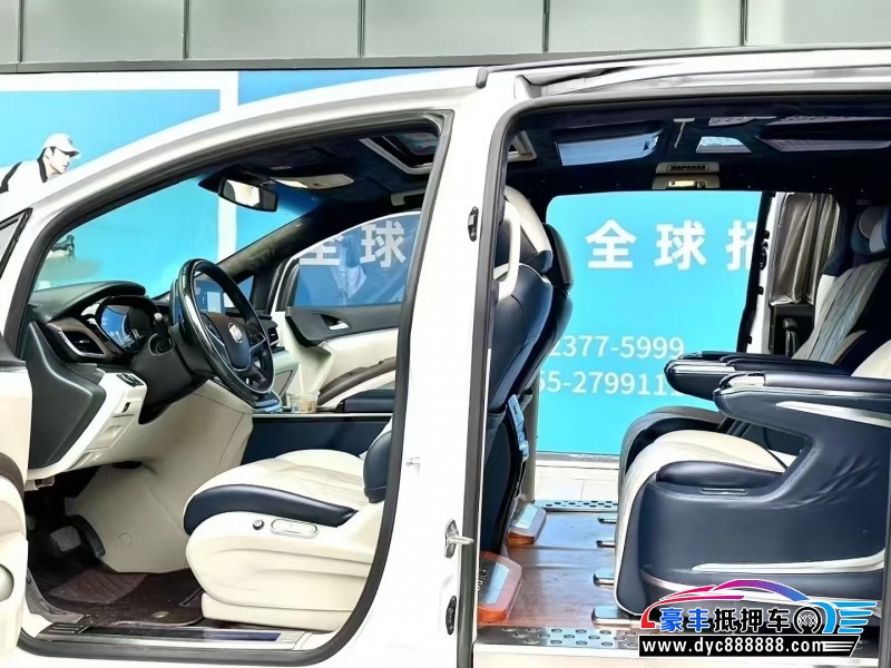 21年别克GL8轿车抵押车出售