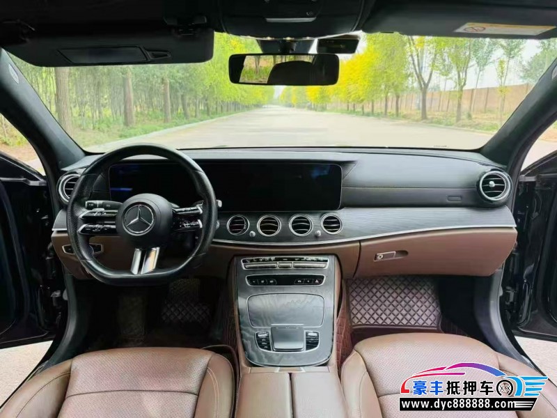 20年奔驰E轿车抵押车出售