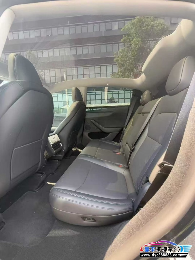 25年特斯拉Model Y轿车抵押车出售