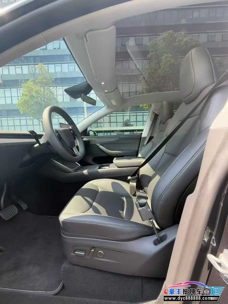 25年特斯拉Model Y轿车抵押车出售