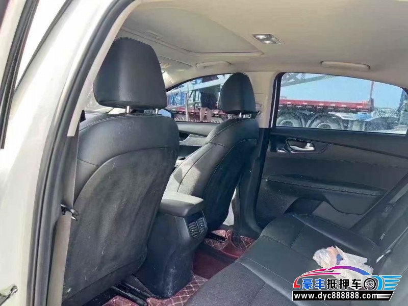 19年起亚K3轿车抵押车出售