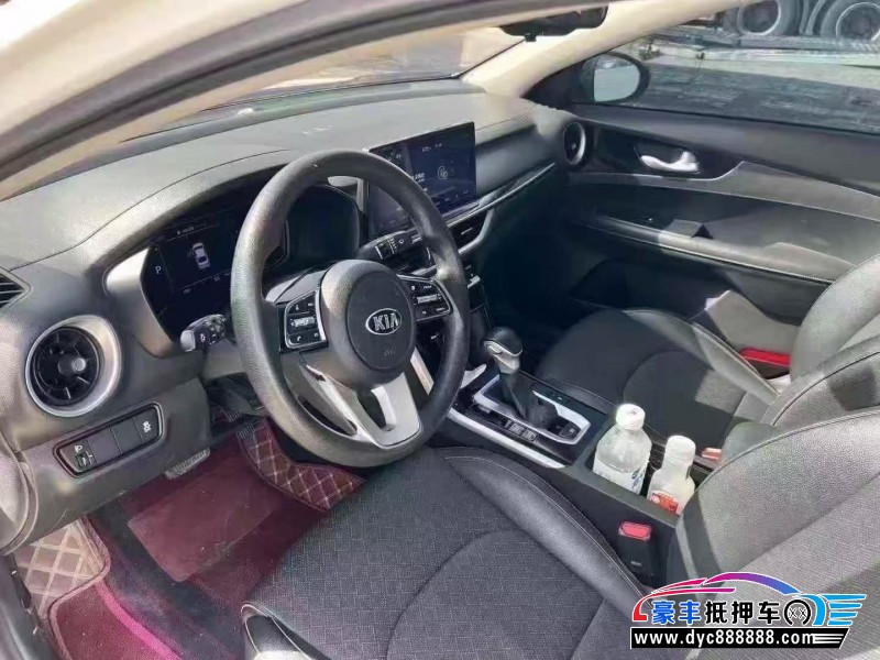 19年起亚K3轿车抵押车出售