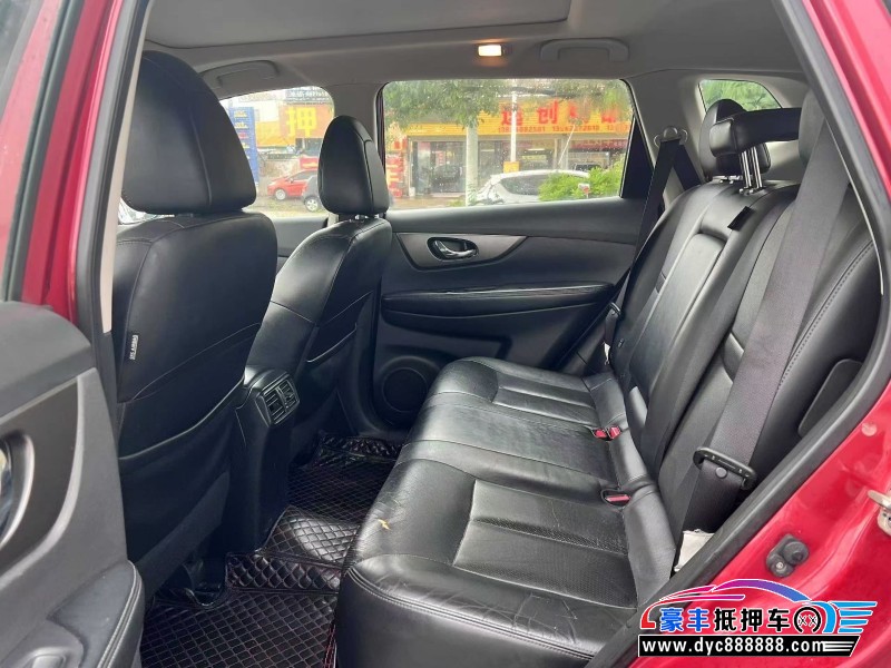 14年日产奇骏轿车抵押车出售