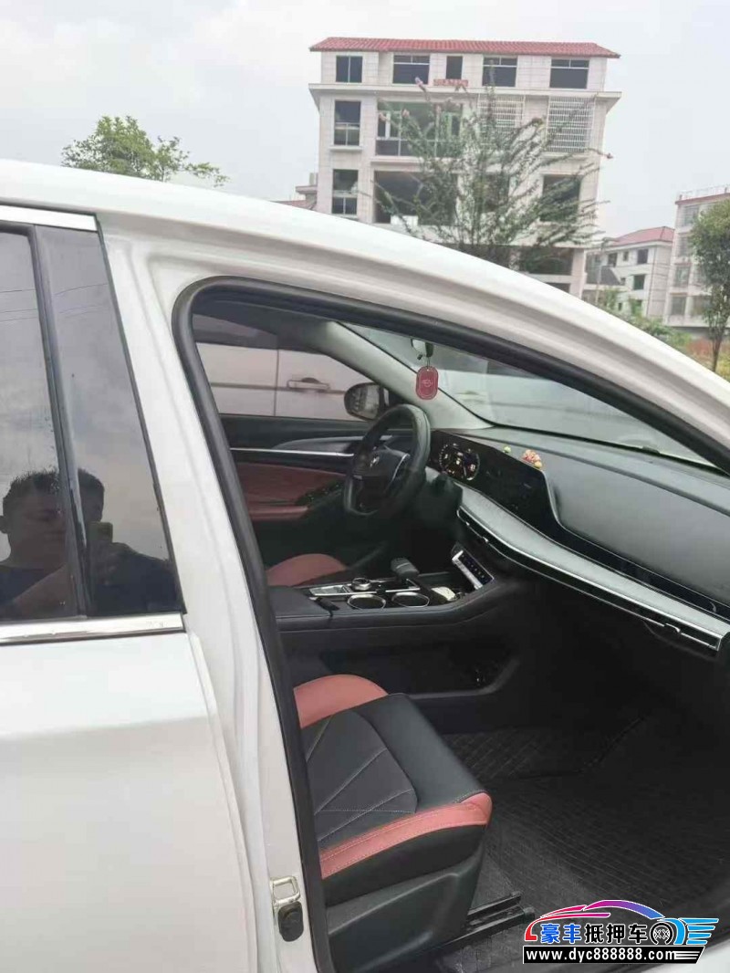 23年长安逸动轿车抵押车出售